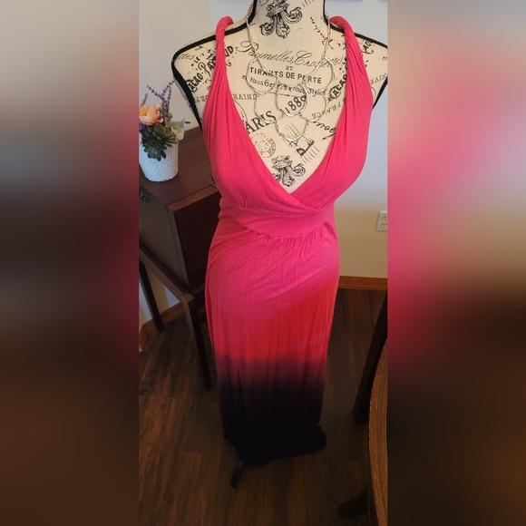 INC International Concepts ||  Deep-V Raspberry Ombre Maxi - Women's Size M - Picture 1 of 10